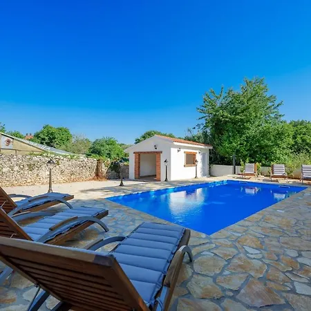 בית נופש Villa Alina Sveta Marija na Krasu