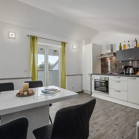 בית נופש Villa Alina Sveta Marija na Krasu